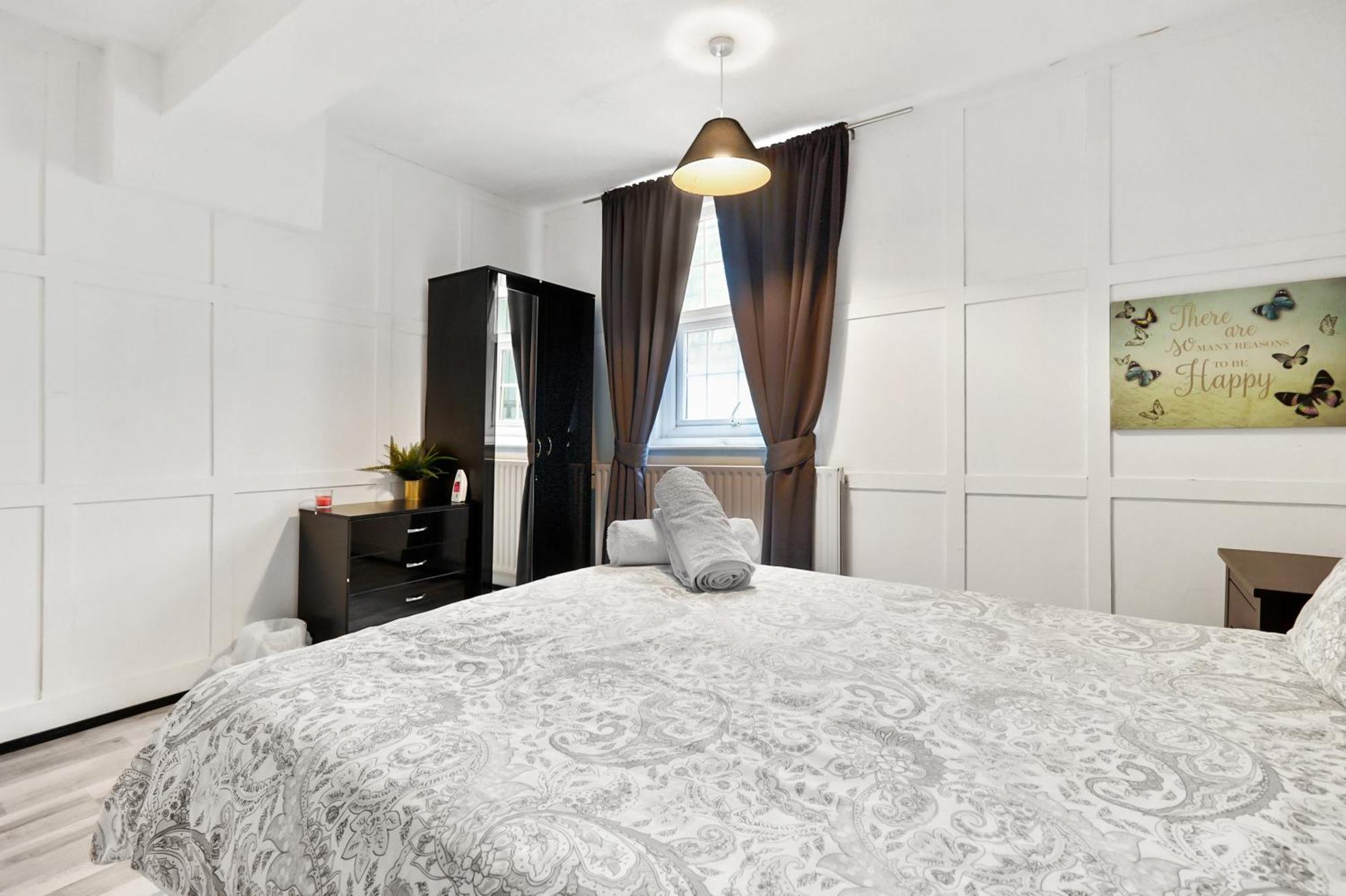 Center Cozy Double Bedroom In A Great Location Séjour chez l'habitant