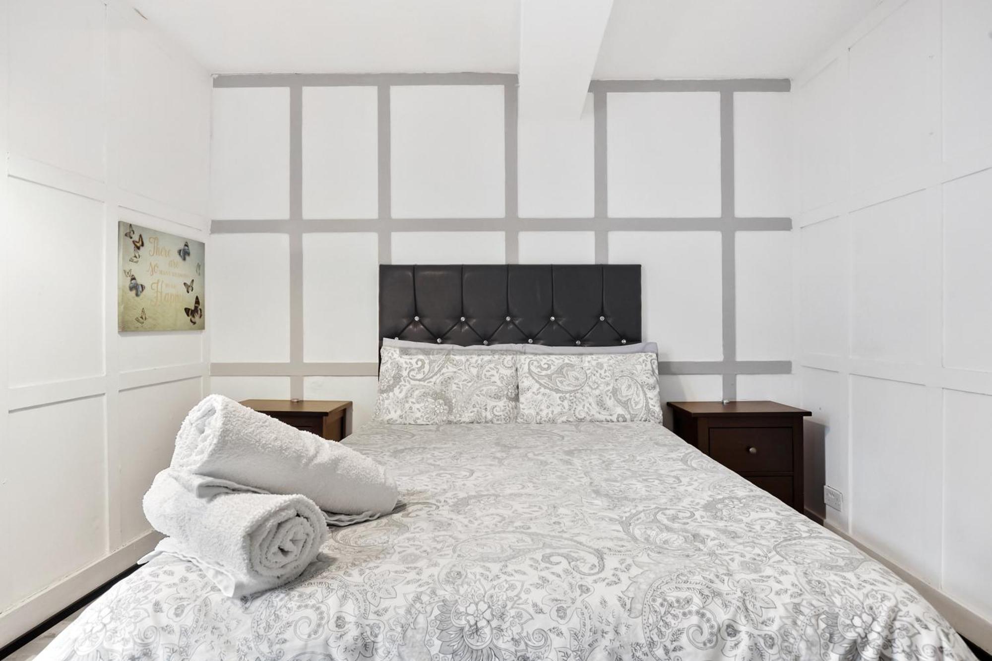 Center Cozy Double Bedroom In A Great Location Séjour chez l'habitant Londres
